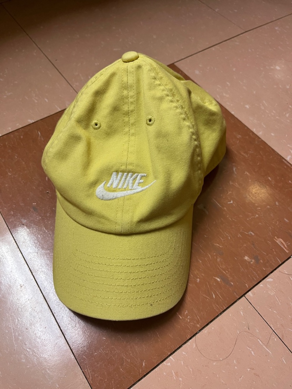 Nike Unisex Club Unstructured Futura Wash Cap Yellow